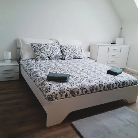 Prague Apartment Апартаменты Прага